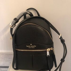Small Kate Spade back pac/purse